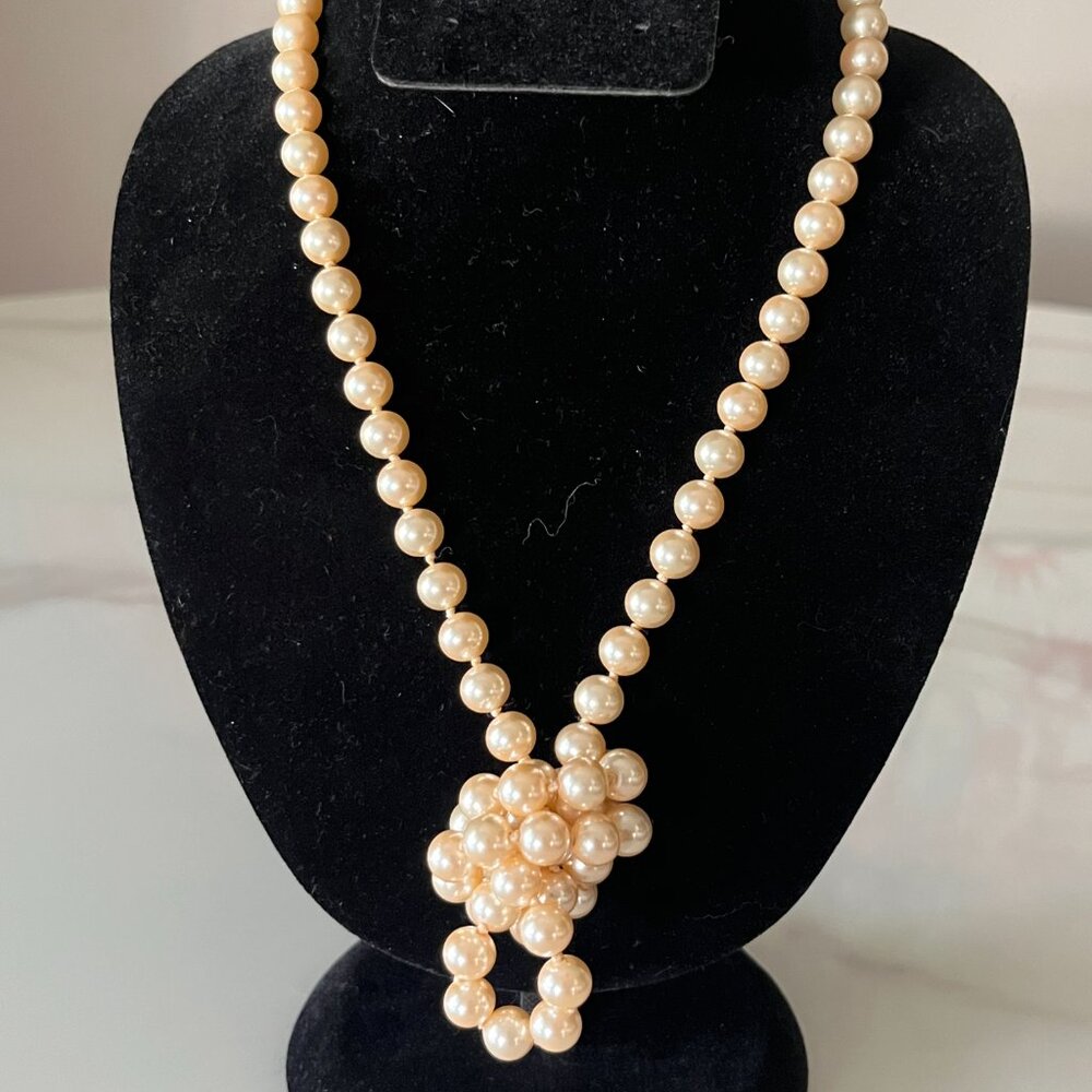 Miracle Hand-Knotted Vintage Glass Pearl Necklace 29" 14K Clasp - Picture 3 of 8